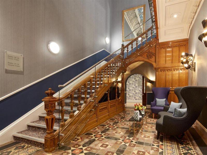 Oddfellows On The Park Cheadle  Exterior foto The staircase